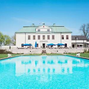 Haeringe Slott 4*, Musko Havsbad Suède