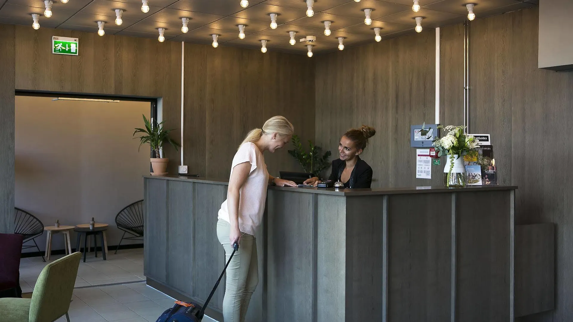 Moment Hotels Malmö 3*,